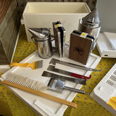bee keeping equipment